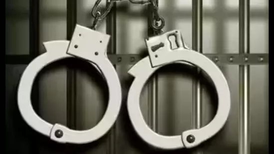 Ujjain: पुलिस ने बाइक चोर गिरोह के सात लोग गिरफ्तार, 24 बाइक बरामद Ujjain: पुलिस ने बाइक चोर गिरोह के सात लोग गिरफ्तार, 24 बाइक बरामद