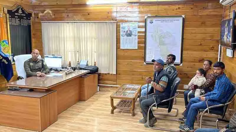 Kullu पुलिस थाने में कथित मारपीट के मामले में 3 पुलिसकर्मी निलंबित Kullu पुलिस थाने में कथित मारपीट के मामले में 3 पुलिसकर्मी निलंबित