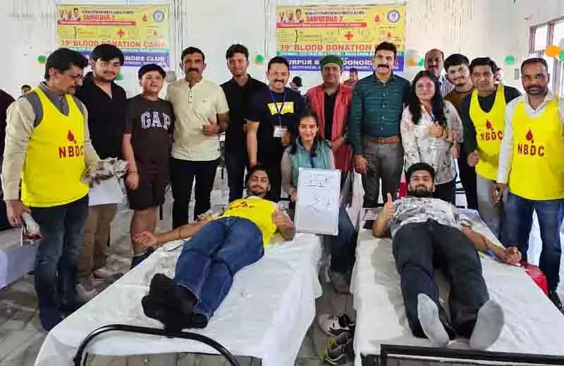 Himachal: शहीदी दिवस पर 305 यूनिट रक्तदान Himachal: शहीदी दिवस पर 305 यूनिट रक्तदान