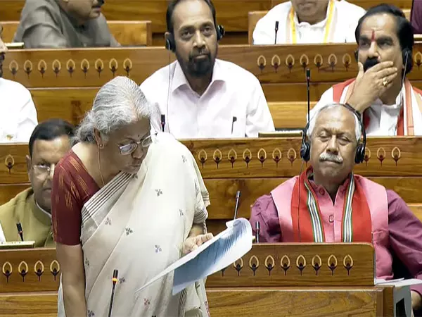 लोकसभा ने वित्त विधेयक, 2025 पारित किया लोकसभा ने वित्त विधेयक, 2025 पारित किया