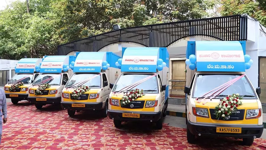 BMTC को आपात स्थितियों से निपटने के लिए पाँच मोबाइल वैन मिली BMTC को आपात स्थितियों से निपटने के लिए पाँच मोबाइल वैन मिली