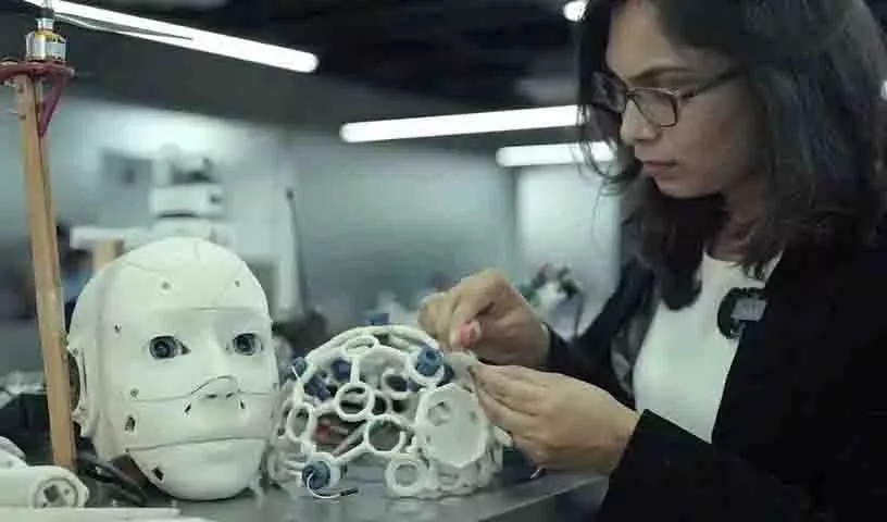 वॉक्सेन यूनिवर्सिटी के AI रिसर्च सेंटर ने AI-संचालित न्यूरो-एडेप्टिव इंटरफ़ेस विकसित किया वॉक्सेन यूनिवर्सिटी के AI रिसर्च सेंटर ने AI-संचालित न्यूरो-एडेप्टिव इंटरफ़ेस विकसित किया
