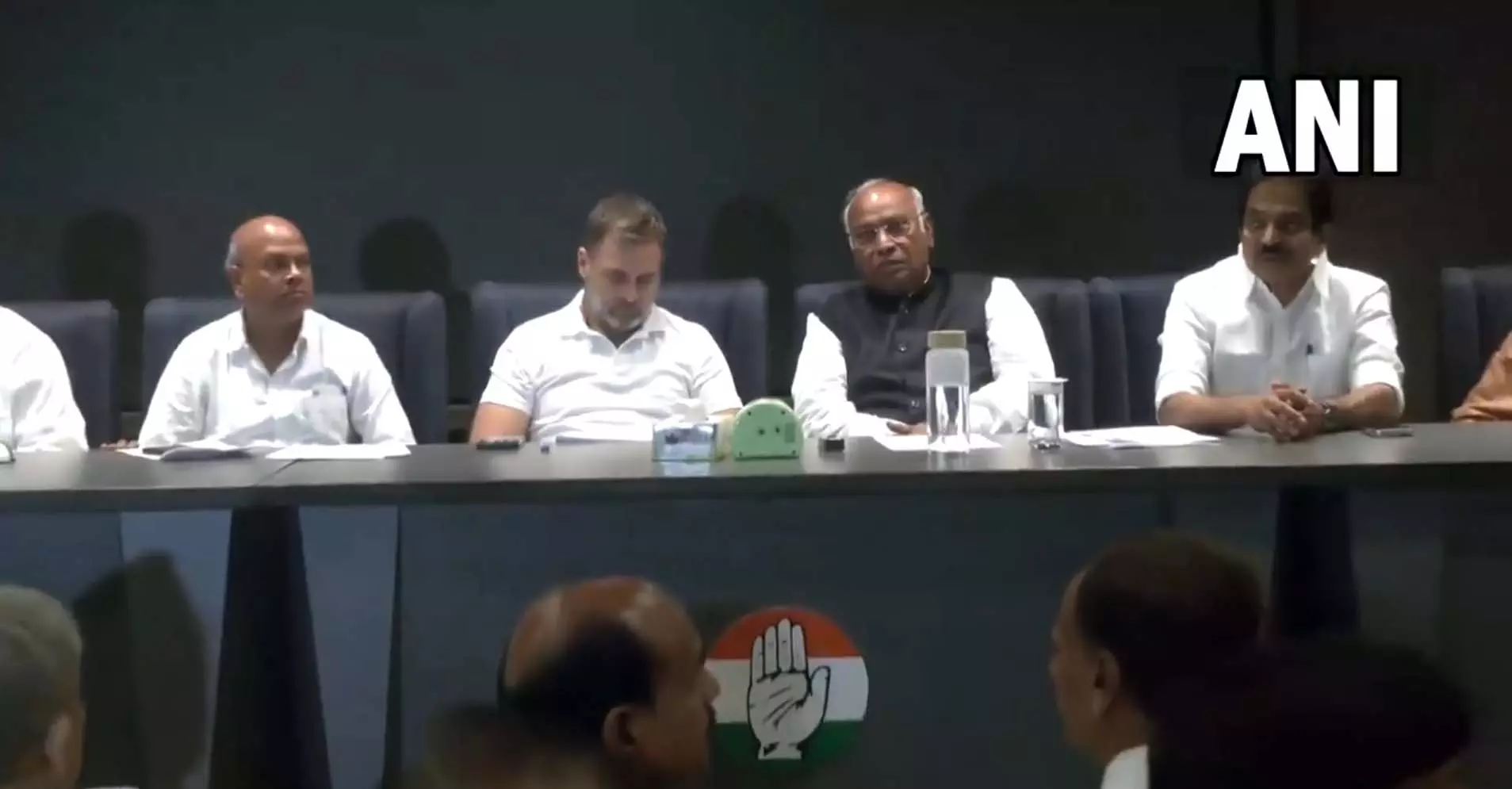 RTI अधिनियम के दायरे को सीमित करने की साजिश? कांग्रेस ने उठाए सवाल RTI अधिनियम के दायरे को सीमित करने की साजिश? कांग्रेस ने उठाए सवाल