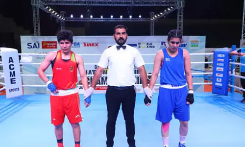 मौजूदा चैंपियन मीनाक्षी ने महिला राष्ट्रीय चैंपियनशिप में नीतू घनघस को चौंकाया मौजूदा चैंपियन मीनाक्षी ने महिला राष्ट्रीय चैंपियनशिप में नीतू घनघस को चौंकाया