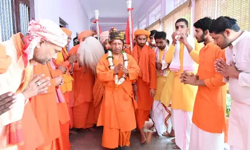 UP News : गोरक्षपीठ की परंपरा निभाएंगे सीएम योगी UP News : गोरक्षपीठ की परंपरा निभाएंगे सीएम योगी