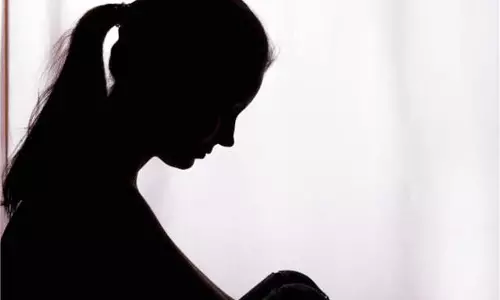 Jammu-Kashmir: दिव्यांग लड़की का चेकअप कराने गए परिवार,जांच में हुआ चौंकाने वाला खुलासा Jammu-Kashmir: दिव्यांग लड़की का चेकअप कराने गए परिवार,जांच में हुआ चौंकाने वाला खुलासा