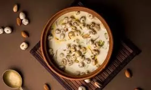 Recipe: बिना चीनी के बनाएं फाइबर से भरपूर मखाना खीर, फायदे भी हैं कमाल Recipe: बिना चीनी के बनाएं फाइबर से भरपूर मखाना खीर, फायदे भी हैं कमाल