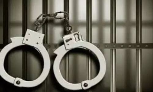 कार्यकर्ता ने Sanvordem में कथित हमले को लेकर सरपंच नरेंद्र गौनकर की तत्काल गिरफ्तारी की मांग की कार्यकर्ता ने Sanvordem में कथित हमले को लेकर सरपंच नरेंद्र गौनकर की तत्काल गिरफ्तारी की मांग की