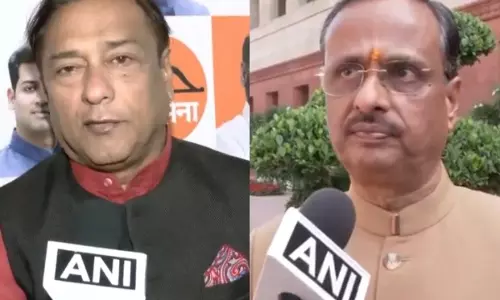 Shiv Sena के राजू वाघमारे ने कामरा से माफ़ी मांगने की मांग की Shiv Sena के राजू वाघमारे ने कामरा से माफ़ी मांगने की मांग की
