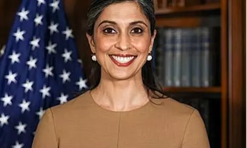 भारतीय अमेरिकी द्वितीय महिला ग्रीनलैंड टूर की घोषणा समय विवाद में हुई भारतीय अमेरिकी द्वितीय महिला ग्रीनलैंड टूर की घोषणा समय विवाद में हुई