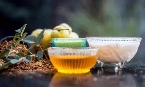Hair Fall Remedy:अगर बालों की ये समस्या बन रही है शर्मिंदगी का कारण, तो तुरंत अपनाएं दादी मां का ये उपाय
