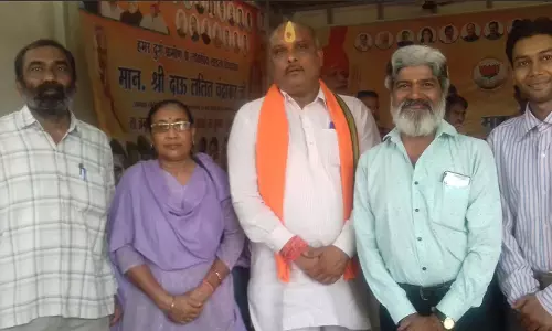 कलाकारों को मुख्यमंत्री से मिलवाएंगे विधायक ललित चंद्राकर कलाकारों को मुख्यमंत्री से मिलवाएंगे विधायक ललित चंद्राकर
