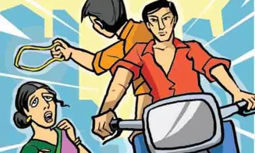 अड्यार और आसपास के इलाकों में Chain स्नैचरों ने छह महिलाओं को निशाना बनाया अड्यार और आसपास के इलाकों में Chain स्नैचरों ने छह महिलाओं को निशाना बनाया