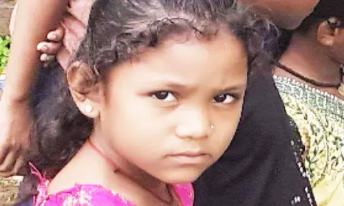 खंडहर का एक हिस्सा गिरा, किशोरी की मौत