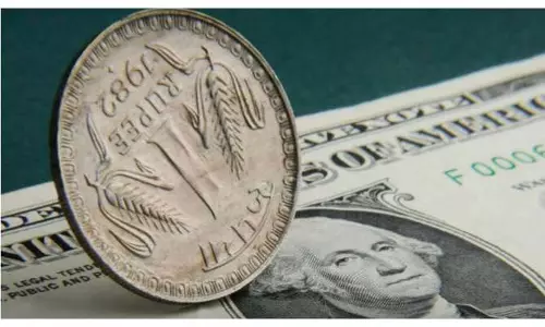 Dollar vs Rupee : डॉलर के तूफान में बहा रुपया Dollar vs Rupee : डॉलर के तूफान में बहा रुपया