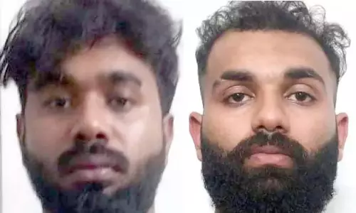 Kerala: हाइब्रिड कैनबिस के साथ गिरफ्तार Kerala: हाइब्रिड कैनबिस के साथ गिरफ्तार