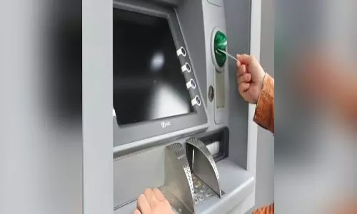 ATM: अब एटीएम से पैसे निकालना हो जाएगा महंगा, जानें सब कुछ