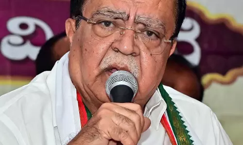 अजनबियों द्वारा हनीट्रैप का प्रयास: मेरे पास कोई दस्तावेज नहीं - Rajanna अजनबियों द्वारा हनीट्रैप का प्रयास: मेरे पास कोई दस्तावेज नहीं - Rajanna