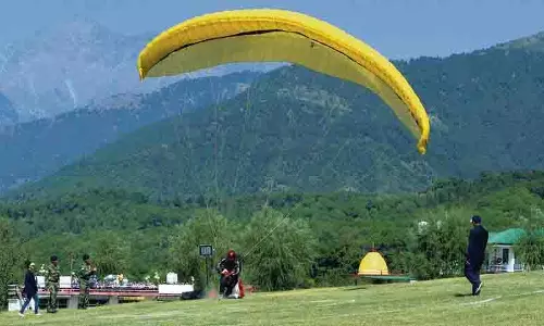 Kangra खेल पैनल ने पैराग्लाइडिंग ऑपरेटरों के लिए नए दिशानिर्देश जारी किए Kangra खेल पैनल ने पैराग्लाइडिंग ऑपरेटरों के लिए नए दिशानिर्देश जारी किए