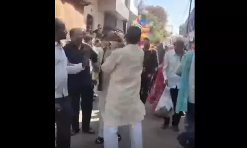 सरेआम भाजपा विधायक और पूर्व मंत्री भिड़े, वीडियो हुआ वायरल