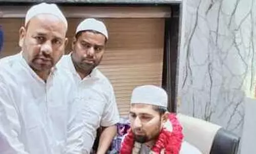 Meerut: मेरठ के शहर काजी डॉ. जैनुससालिकीन सिद्दीकी बने रहेंगे Meerut: मेरठ के शहर काजी डॉ. जैनुससालिकीन सिद्दीकी बने रहेंगे