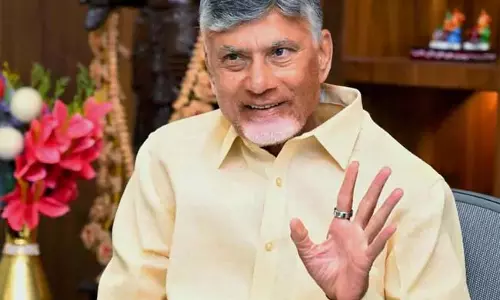 गरीबों की मदद के लिए कोई भी आगे आ सकता है : CM Chandrababu
