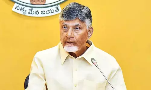 CM Chandrababu: अपना गला मत सूखने दीजिए