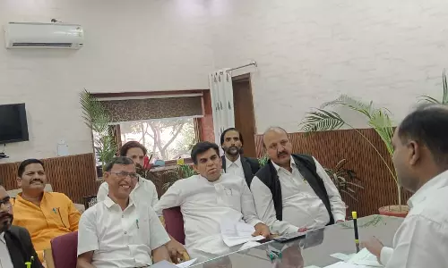 Jaipur: मतदान केन्द्रों पर बूथ स्तरीय अभिकर्ता की जल्द हो नियुक्ति Jaipur: मतदान केन्द्रों पर बूथ स्तरीय अभिकर्ता की जल्द हो नियुक्ति