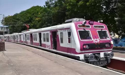 Telangana: एमएमटीएस में युवती से बलात्कार का प्रयास संदिग्ध हिरासत में Telangana: एमएमटीएस में युवती से बलात्कार का प्रयास संदिग्ध हिरासत में