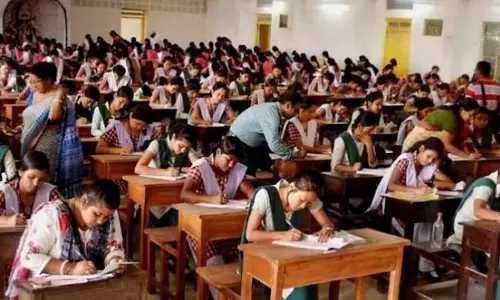 अप्रैल के दूसरे सप्ताह में कक्षा 5 से 10-12 के लिए स्कूल फिर से खुलेंगे: AG अप्रैल के दूसरे सप्ताह में कक्षा 5 से 10-12 के लिए स्कूल फिर से खुलेंगे: AG