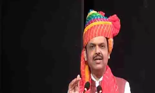CM देवेंद्र फडणवीस ने शिवसेना के साथ 2014 के राज्य चुनाव गठबंधन चर्चाओं को किया याद CM देवेंद्र फडणवीस ने शिवसेना के साथ 2014 के राज्य चुनाव गठबंधन चर्चाओं को किया याद