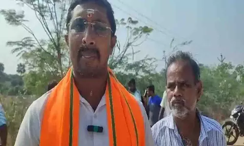 Telangana में गौरक्षकों ने गायों के अवैध परिवहन के खिलाफ कार्रवाई की मांग की