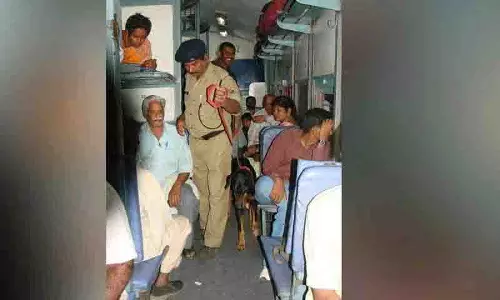 MMTS हमला मामले में संदिग्ध की तलाश में बड़े पैमाने पर तलाशी अभियान MMTS हमला मामले में संदिग्ध की तलाश में बड़े पैमाने पर तलाशी अभियान