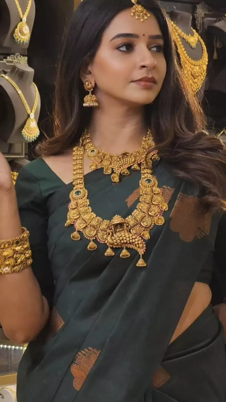 दिव्या गणेश का कातिलाना अंदाज
