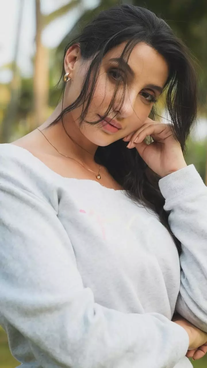 Nora Fatehi का खूबसूरत लुक