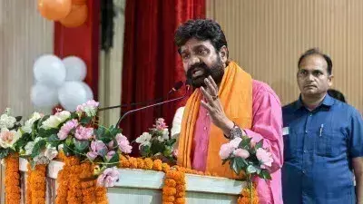 Ballia: मंत्री ने योगी सरकार के 8 साल की उपलब्धियां गिनाईं Ballia: मंत्री ने योगी सरकार के 8 साल की उपलब्धियां गिनाईं