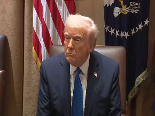 यमन हमलों पर Trump ने कहा- हमारी राष्ट्रीय सुरक्षा पहले से कहीं ज़्यादा मज़बूत है यमन हमलों पर Trump ने कहा- हमारी राष्ट्रीय सुरक्षा पहले से कहीं ज़्यादा मज़बूत है