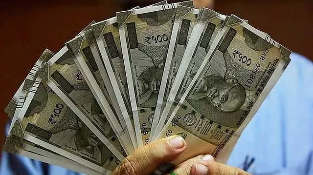 पदोन्नति के बावजूद दशकों तक एक ही पद पर बने रहना: उप-पंजीयक कार्यालय का कर्मकांड पदोन्नति के बावजूद दशकों तक एक ही पद पर बने रहना: उप-पंजीयक कार्यालय का कर्मकांड