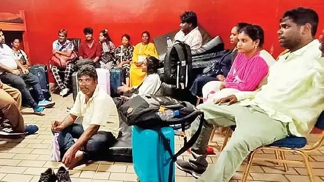 Davanagere: हकी-पिक्की जनजाति अफ्रीका के गैबॉन से सुरक्षित रूप से राज्य में वापस आ गई Davanagere: हकी-पिक्की जनजाति अफ्रीका के गैबॉन से सुरक्षित रूप से राज्य में वापस आ गई