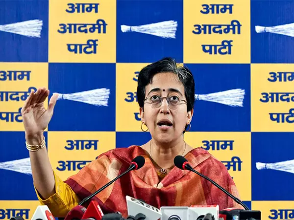 Atishi ने दिल्ली विधानसभा अध्यक्ष को पत्र लिखकर बजट पर चर्चा कराने का आग्रह किया Atishi ने दिल्ली विधानसभा अध्यक्ष को पत्र लिखकर बजट पर चर्चा कराने का आग्रह किया