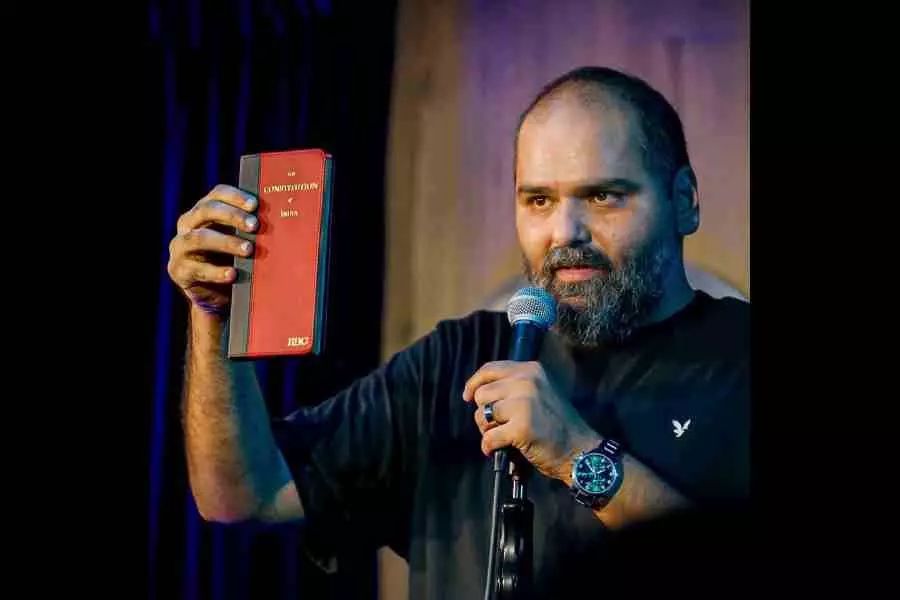 Kunal Kamra के व्यंग्य पर राजनीतिक रूप से सुनियोजित प्रतिक्रिया पर संपादकीय Kunal Kamra के व्यंग्य पर राजनीतिक रूप से सुनियोजित प्रतिक्रिया पर संपादकीय