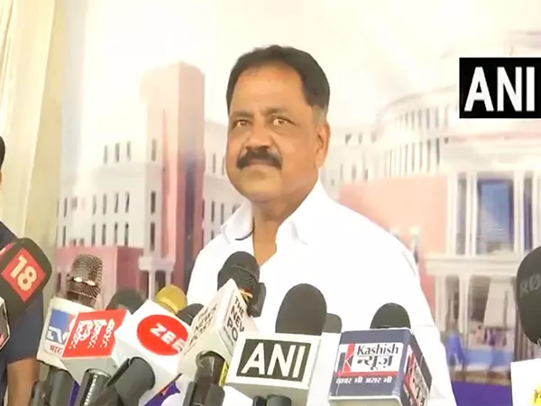 Jharkhand minister ने हजारीबाग हिंसा को लेकर विपक्ष पर हमला बोला Jharkhand minister ने हजारीबाग हिंसा को लेकर विपक्ष पर हमला बोला