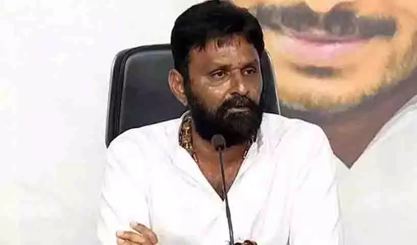 YSRCP नेता कोडाली नानी को हैदराबाद के अस्पताल में भर्ती कराया गया YSRCP नेता कोडाली नानी को हैदराबाद के अस्पताल में भर्ती कराया गया