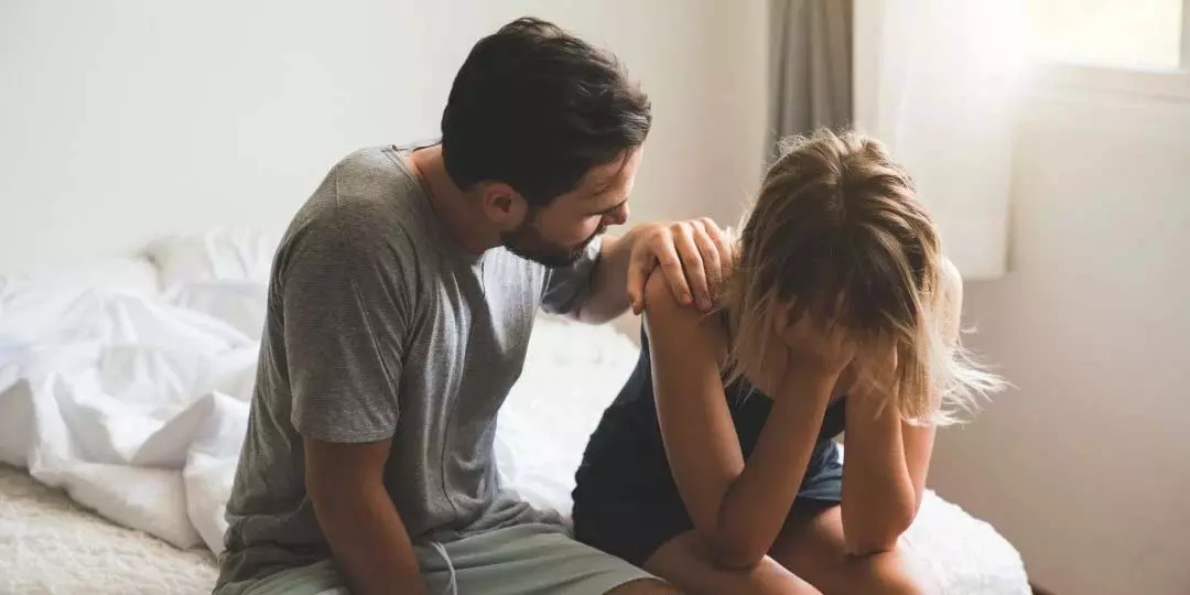 Relationship : जब प्यार से भरोसा उठने लगे तो क्या करें? Relationship : जब प्यार से भरोसा उठने लगे तो क्या करें?