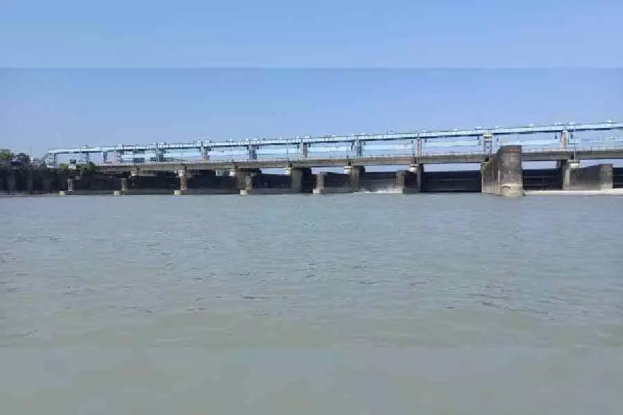 TMC सांसद ने केंद्र से कहा- बांग्लादेश के साथ जल वार्ता में बंगाल सरकार को भी शामिल करें TMC सांसद ने केंद्र से कहा- बांग्लादेश के साथ जल वार्ता में बंगाल सरकार को भी शामिल करें