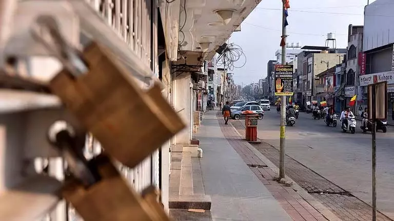 Odisha: कॉलेज छात्रा से सामूहिक बलात्कार-हत्या के मामले में चार लोगों को पुलिस ने पकड़ा Odisha: कॉलेज छात्रा से सामूहिक बलात्कार-हत्या के मामले में चार लोगों को पुलिस ने पकड़ा