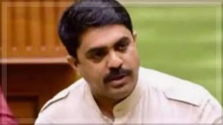 विजय सरदेसाई ने अधूरे बजट वादों-अधिशेष निधि को लेकर Goa सरकार की आलोचना की विजय सरदेसाई ने अधूरे बजट वादों-अधिशेष निधि को लेकर Goa सरकार की आलोचना की