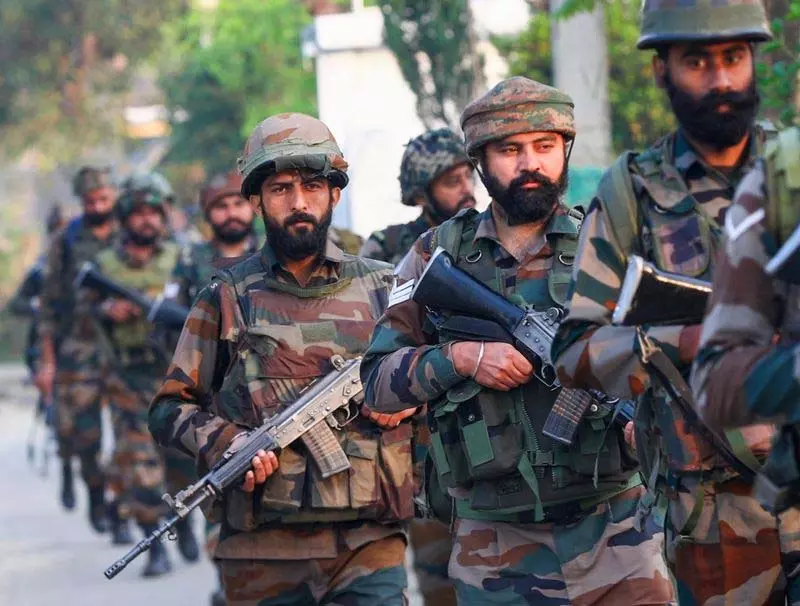 Kathua में आतंकवादियों की तलाश में तलाश अभियान तीसरे दिन भी जारी Kathua में आतंकवादियों की तलाश में तलाश अभियान तीसरे दिन भी जारी