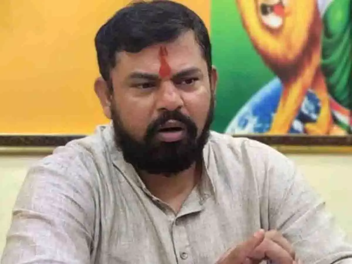 Raja Singh ने पीडी एक्ट के तहत अपनी गिरफ्तारी के लिए ‘कुछ भाजपा नेताओं’ को जिम्मेदार ठहराया Raja Singh ने पीडी एक्ट के तहत अपनी गिरफ्तारी के लिए ‘कुछ भाजपा नेताओं’ को जिम्मेदार ठहराया