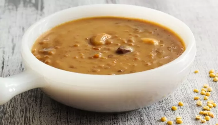 Moong Dal Payasam स्पेशल मिठाई के साथ मूड को बना लें अच्छा Moong Dal Payasam स्पेशल मिठाई के साथ मूड को बना लें अच्छा